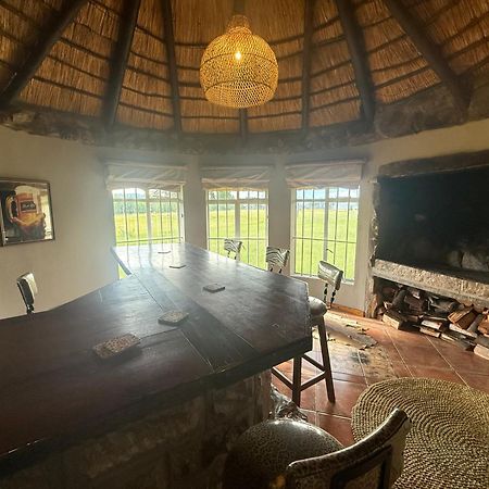 Uitzicht Private Nature Reserve And Lodge เฟอรีส์เบิร์ก ภายนอก รูปภาพ